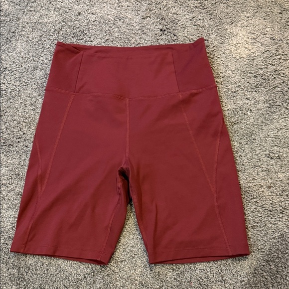 NWOT Girlfriend Collective Maroon Bike Shorts (M) - Picture 1 of 4